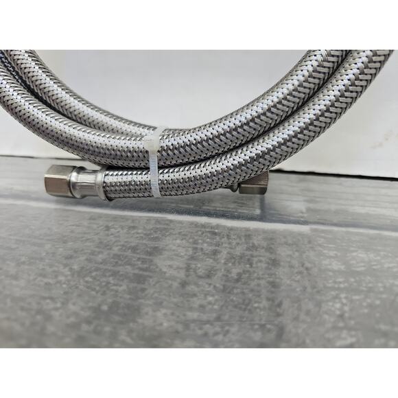 Eastman • 5' Ice Maker Connector Hose • 1/4" Inlet (0247027, PN: 98516) [D5] - Picture 9 of 12